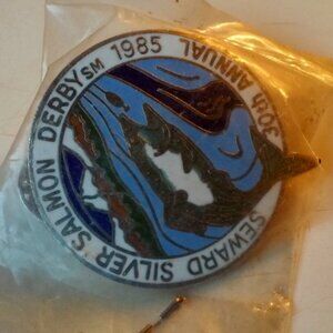 Vintage Pin 1985 Seward Alaska 31st Annual Silver Salmon Derby 1 1/2" Across In